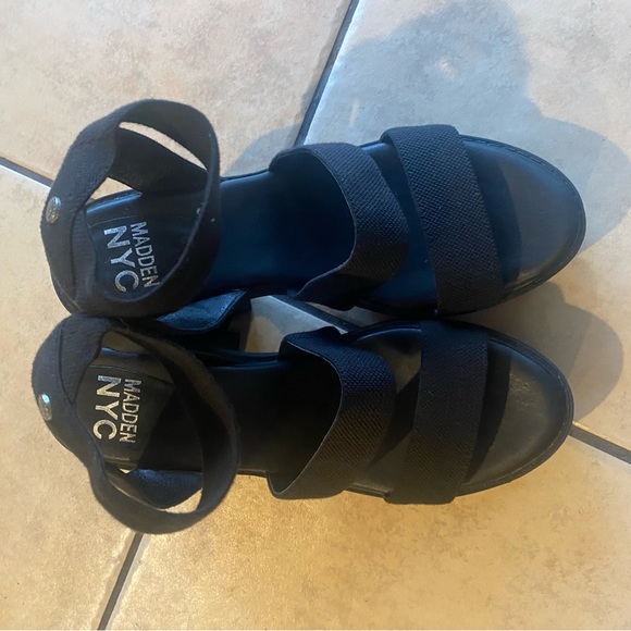 Madden NYC lug sole heeled sandals 8 1/2 - Picture 3 of 6